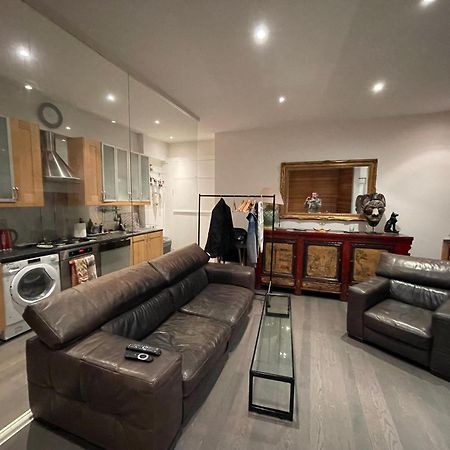 Large Studio Flat In Kensington Londres Exterior foto